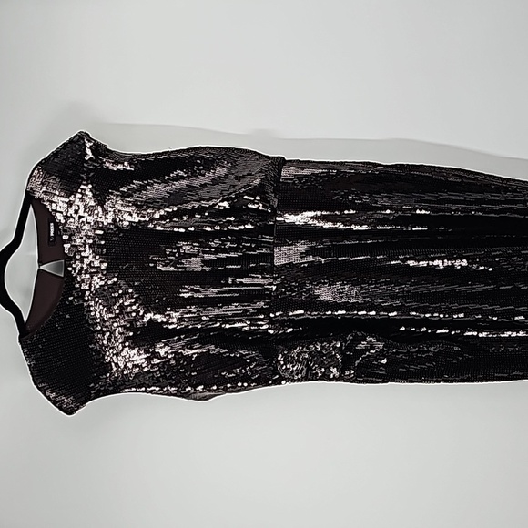 Express Sequined Midi Dress Capped Sleeves Oxblood - Picture 8 of 17